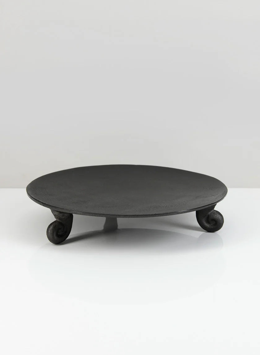 Cecelia Wide Bronze Plate with Legs