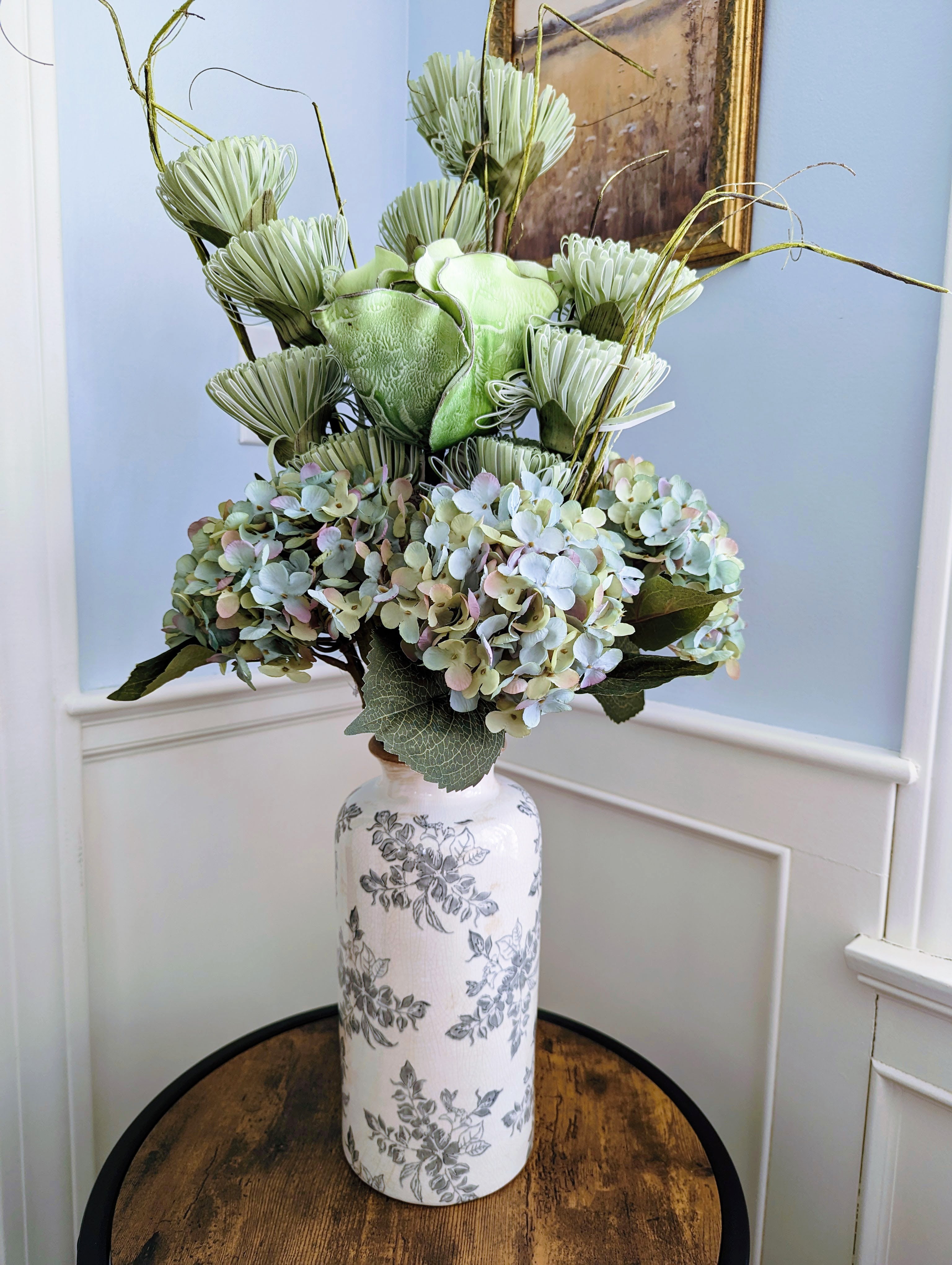 Clifton House 'Adeline' Arrangement