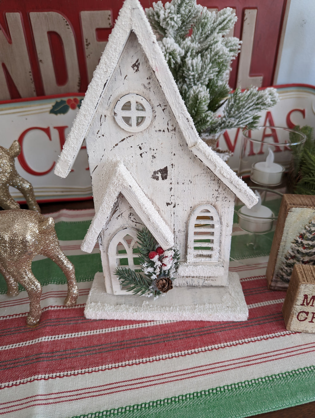 Frosted Chapel House | White