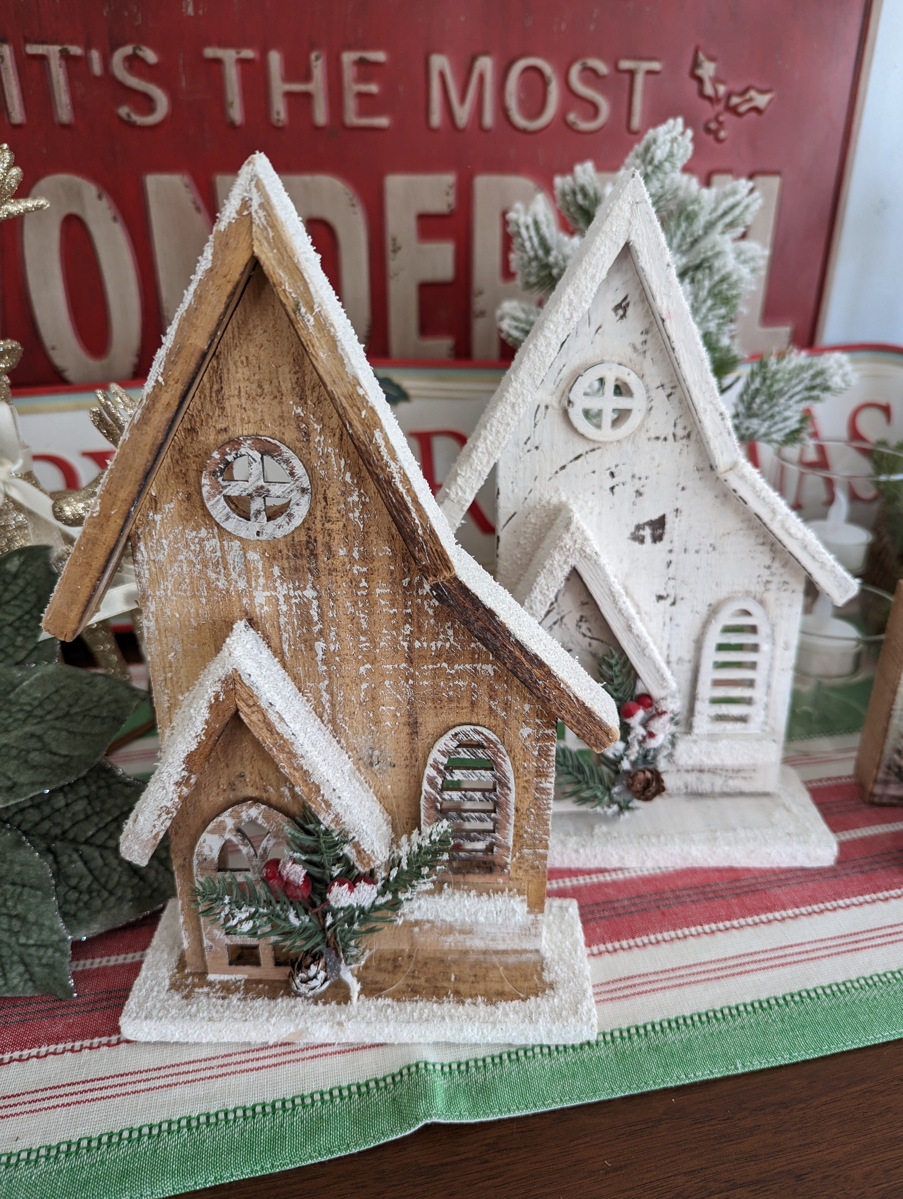 Frosted Chapel House | Natural