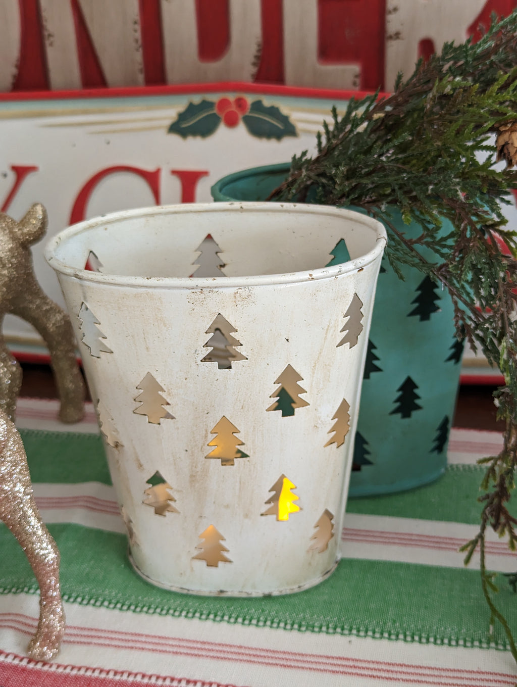 Winter Pine Tin