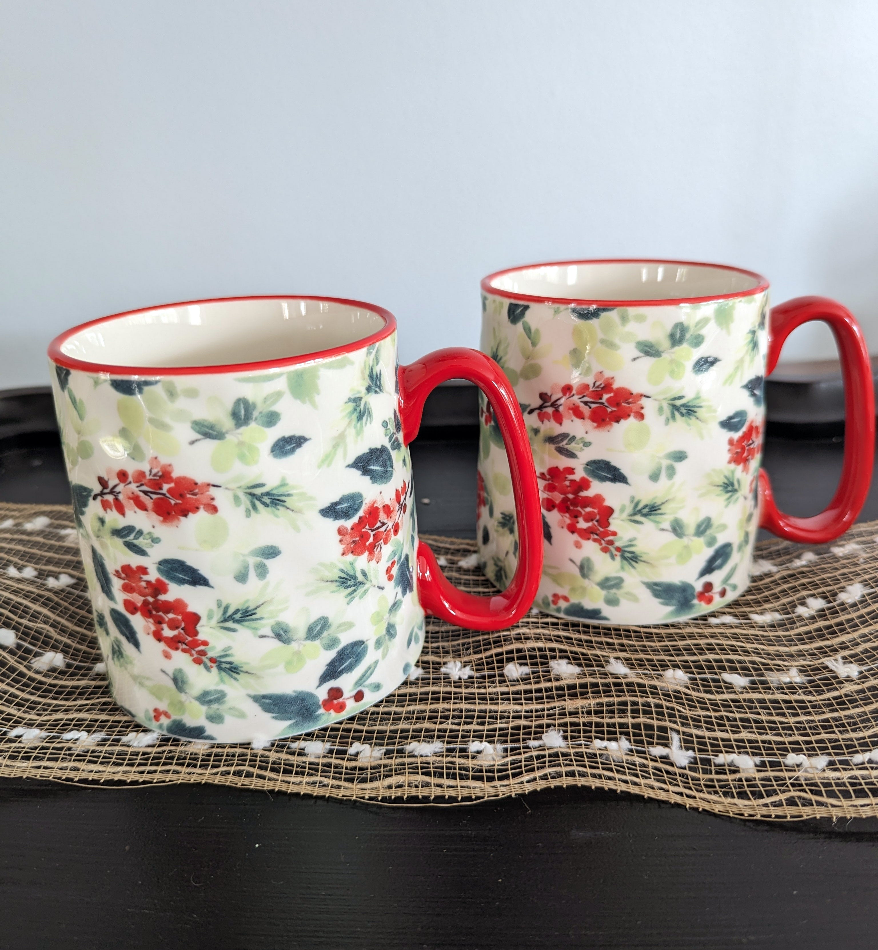 Red Berry Mug Set
