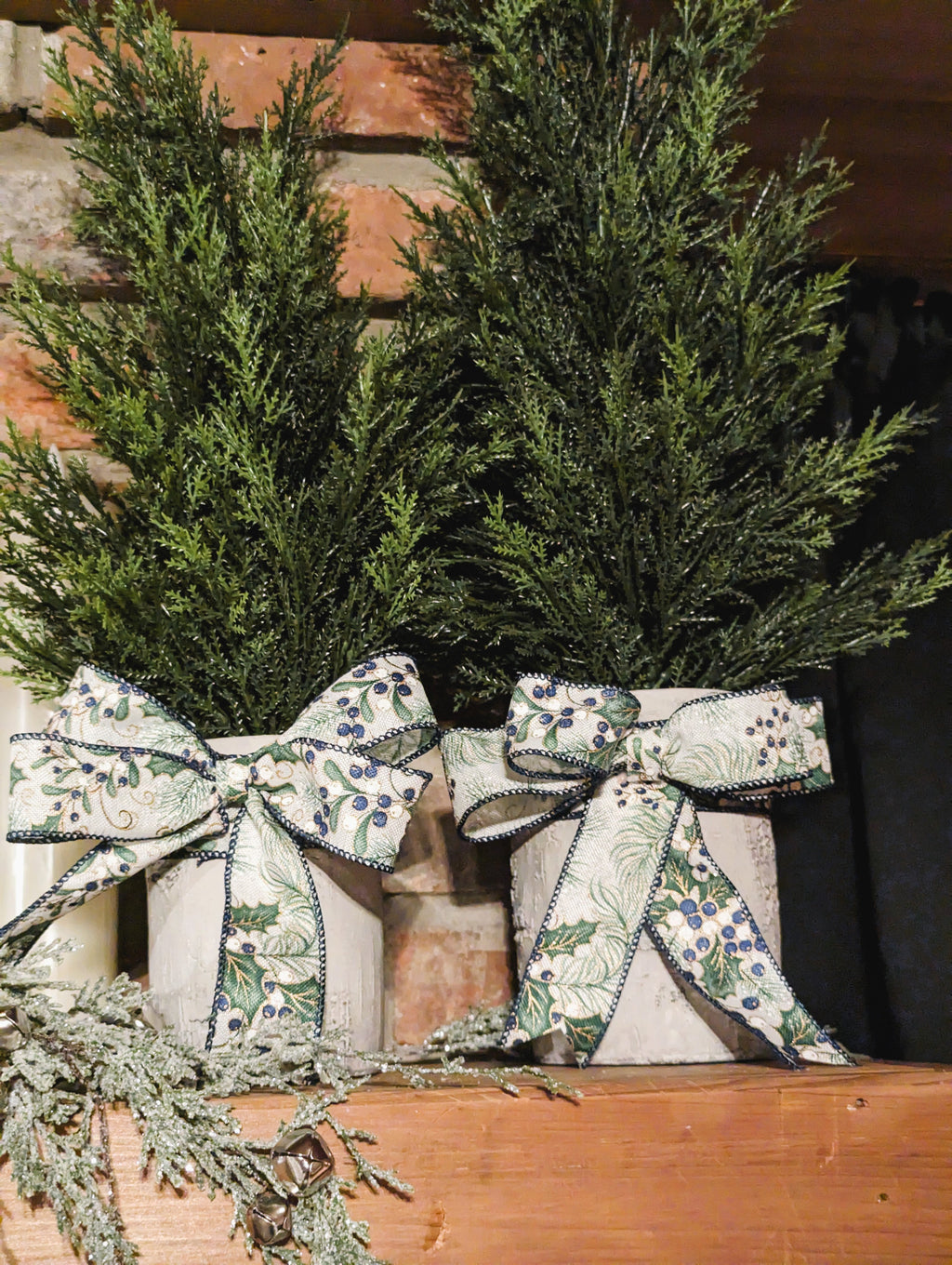 Fir & Bow Tree LARGE