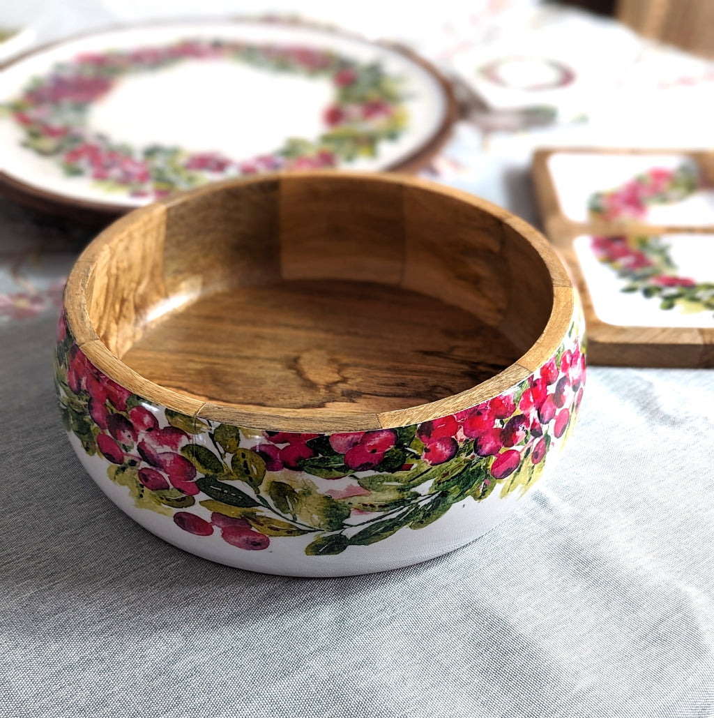 Cranberry Wreath Mango Wood Bowl
