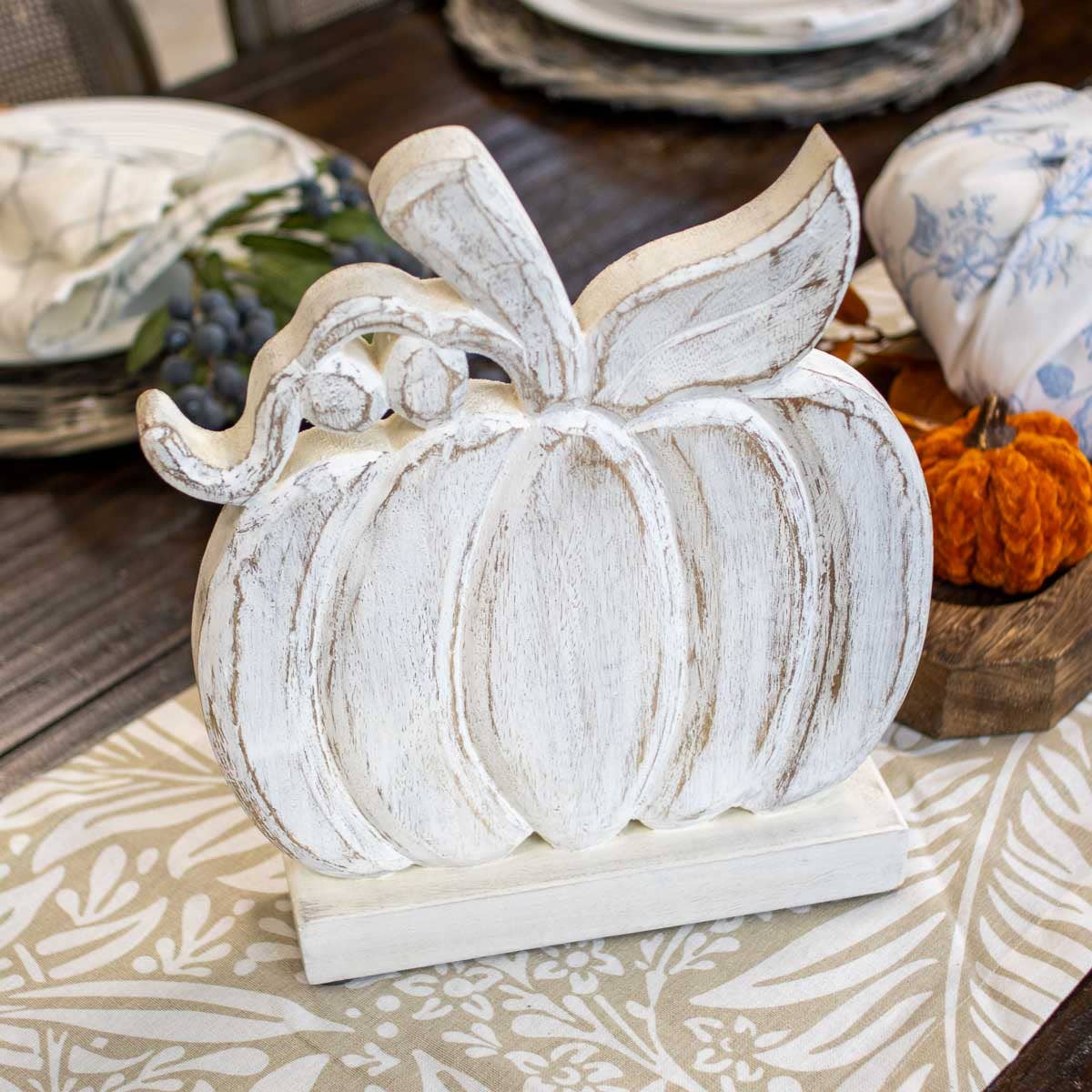 Antique White Aurora Pumpkin | 9.5 x 11